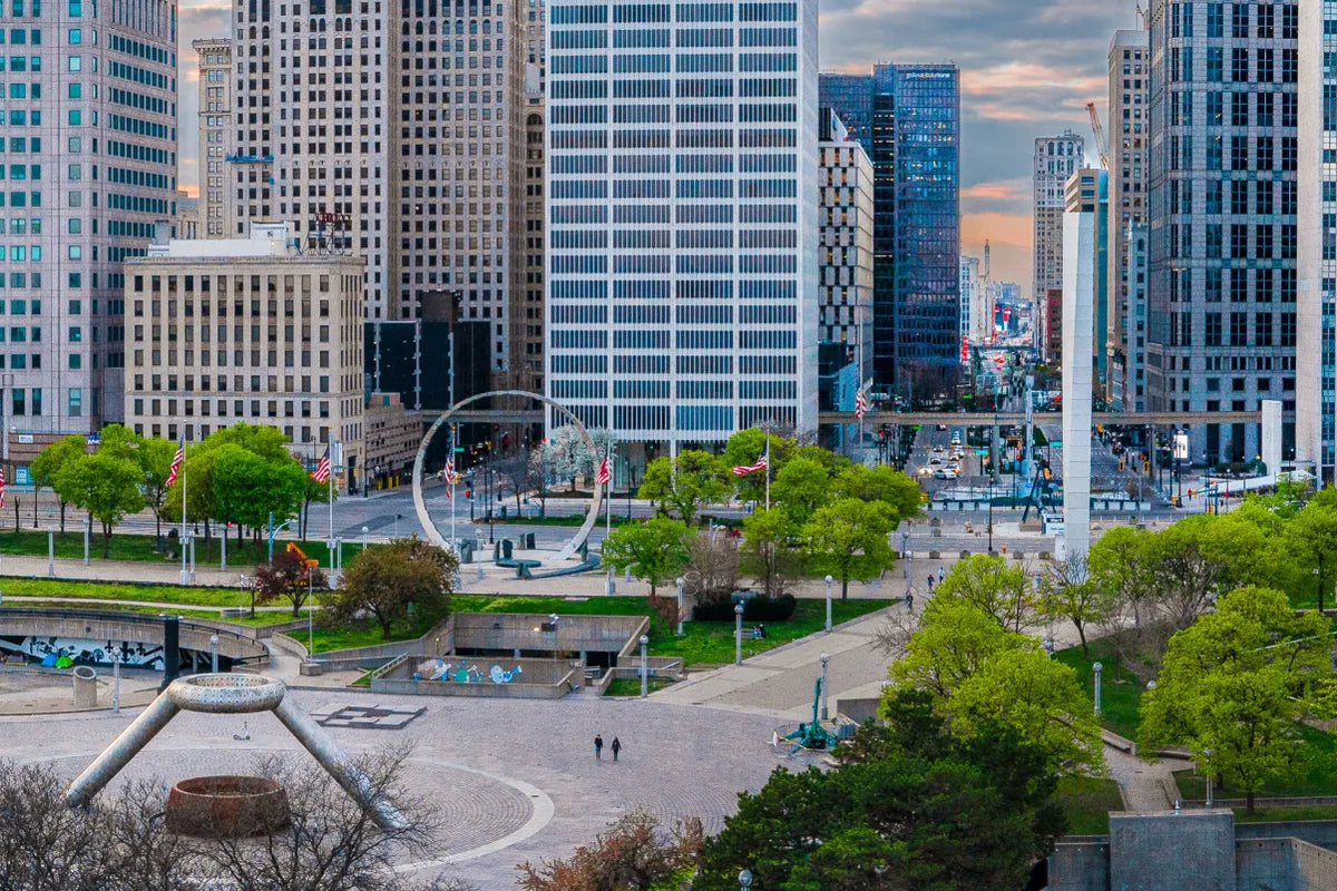 Detroit Cityscape Panoramic Puzzle (1000 pieces)