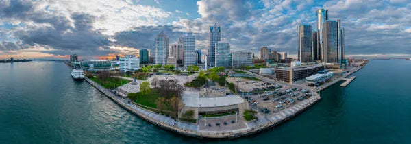 Detroit Cityscape Panoramic Puzzle (1000 pieces)